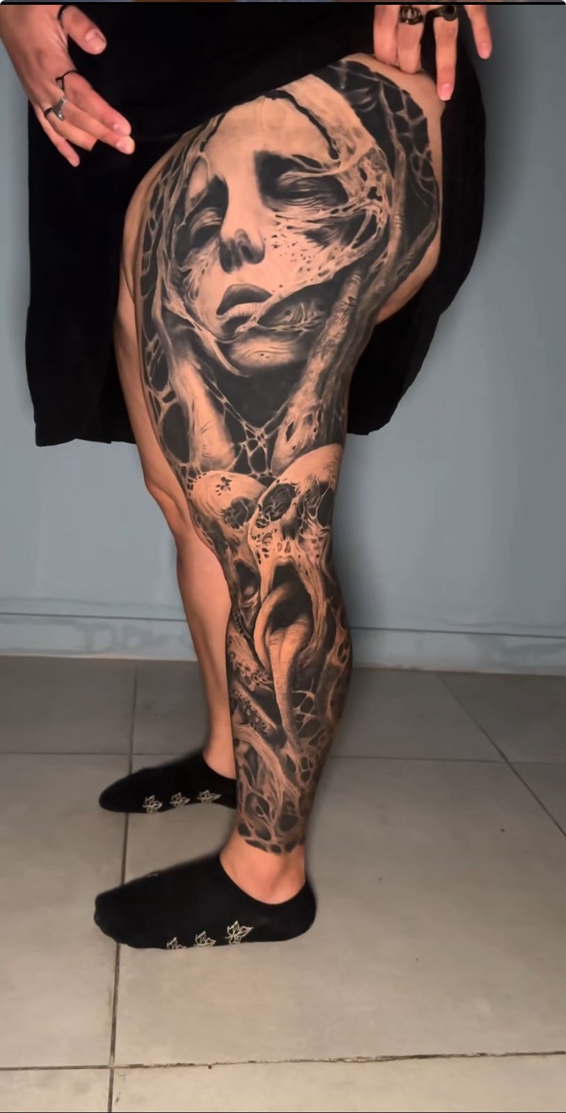 Geometric realism by Avelino
