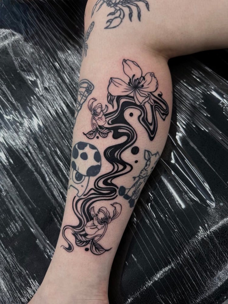 Blackwork floral with mushroom leg piece